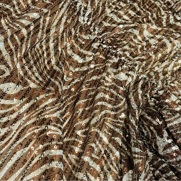 NEW TRENDING SHIRRED SHOULDER RUFFLED SLEEVE SEQUIN ZEBRA BLOUSE - Picture 12 of 13